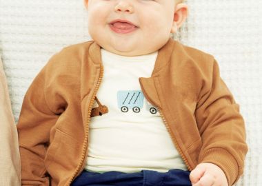 Μπλούζα με κέντημα για βρεφικό αγόρι (6 - 18 μηνών) | ΚΡΕΜ - Energiers - 